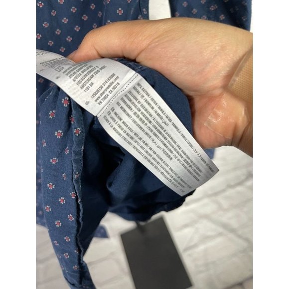 EUC Abercrombie & Fitch Muscle Shirt - Picture 6 of 6